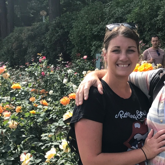 Meet your Posher, Rebecca - Picture 1 of 1